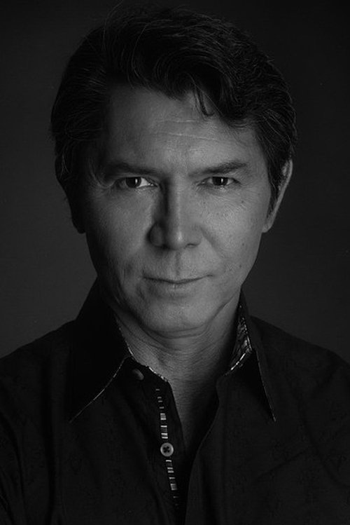 Kép: Lou Diamond Phillips színész profilképe