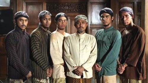 Sang pencerah (2010)