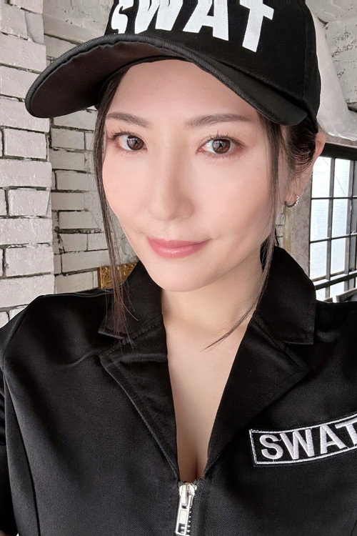 Yuna Shiina Photo