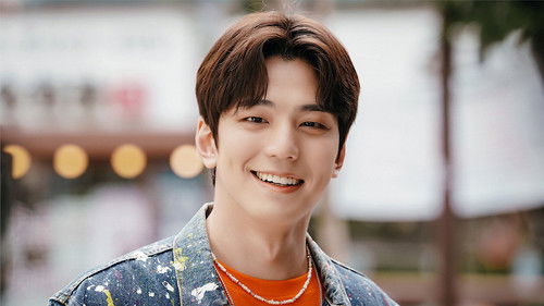 The Heavenly Idol backdrop 2