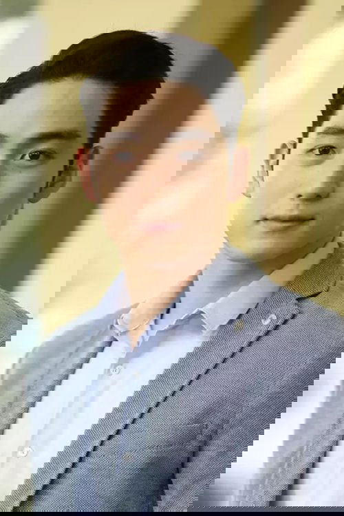 Mark Apiwit Jakthreemongkol