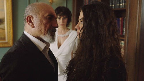 Escena del episodio 20 de la temporada 1 de Mi nombre es Farah