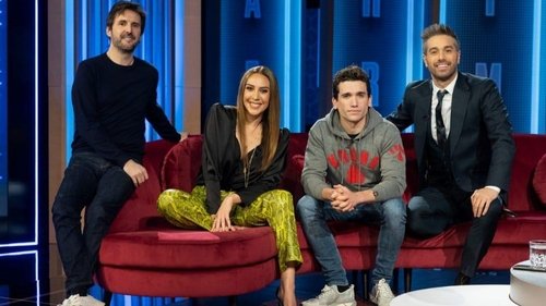 Escena del episodio 1 de la temporada 1 de la serie Martínez y hermanos