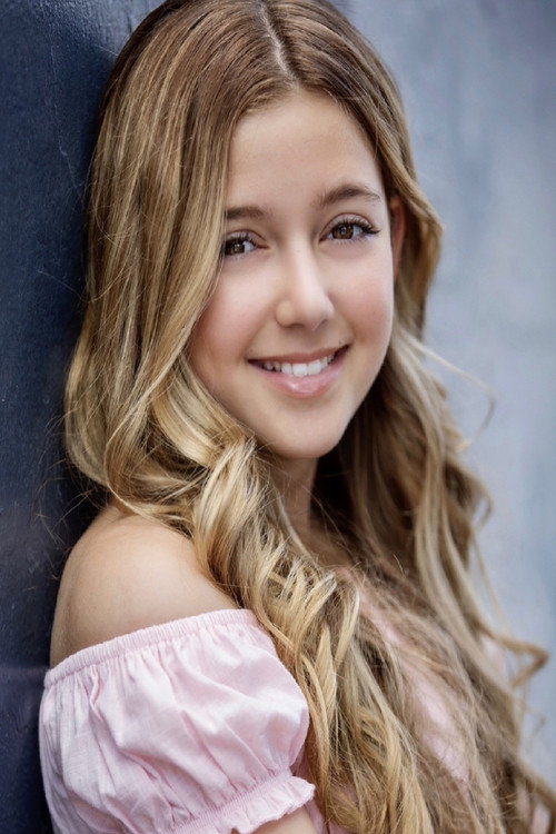 Daniella Devaney - صورة 2