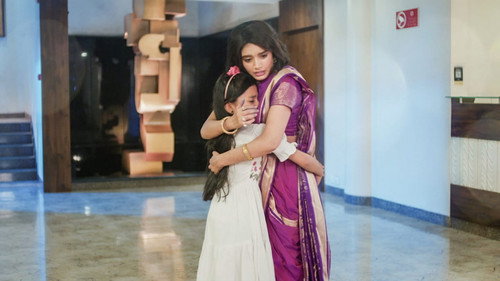 Natasha Takes Care Of Naveli