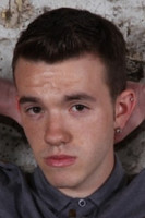 Lukus Chem interpretando a (archive footage)