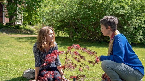 Episode 2233 still