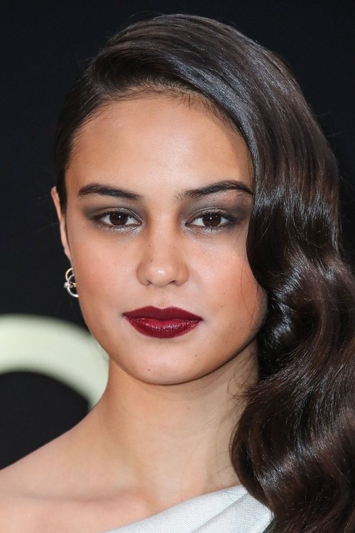 Kép: Courtney Eaton színész profilképe