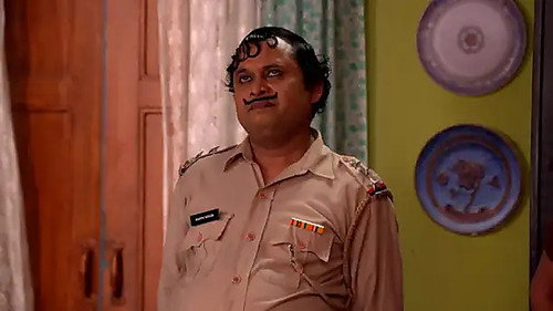 Happu gets expensive footwear for Rajesh - Happu Ki Ultan Paltan