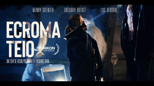 Ecroma Teio Backdrop Blur
