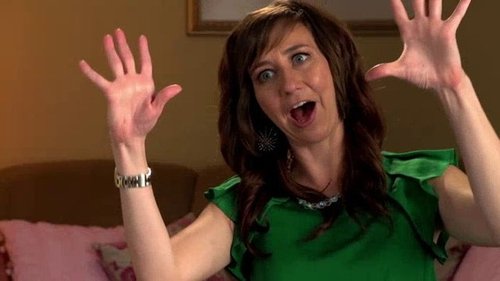 Escena del episodio 4 de la temporada 1 de la serie The Hotwives of Orlando