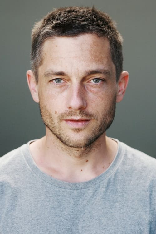 Kép: Volker Bruch színész profilképe