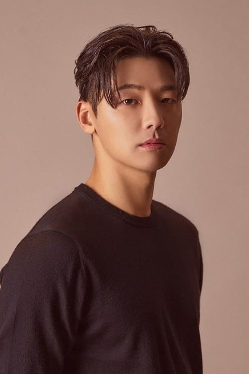 Kép: Kang Min-hyuk színész profilképe