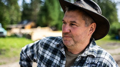 Ausgerechnet Sibirien: Ulf steigt aus - Season 1 Backdrop Blur