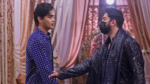 AV Uncovers Akshay and Gopu's Lie