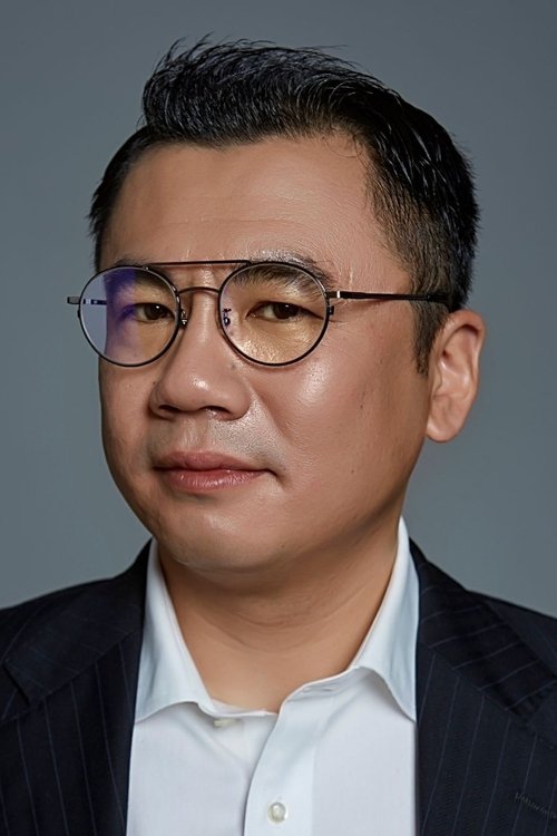 闫强