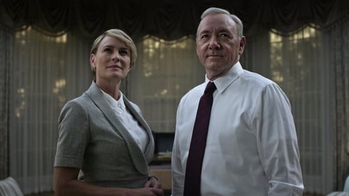 Escena del episodio 4 de la temporada 5 de la serie House of Cards