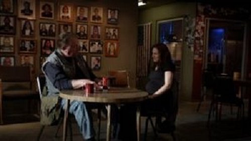 Escena del episodio 2 de la temporada 0 de la serie Hijos de la anarquía