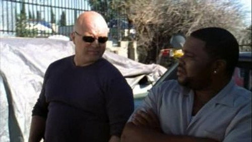 The Shield S04E03 — Bang episode still