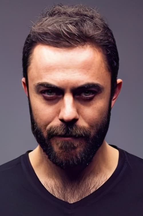 Kép: Eren Hacısalihoğlu színész profilképe