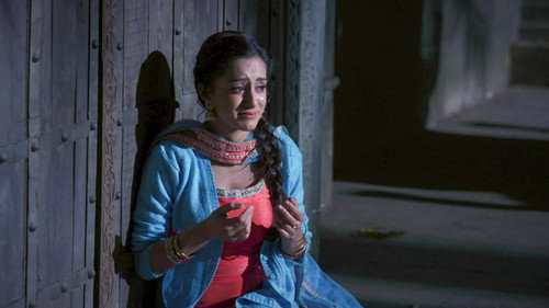 Gauri Finds Herself Trapped