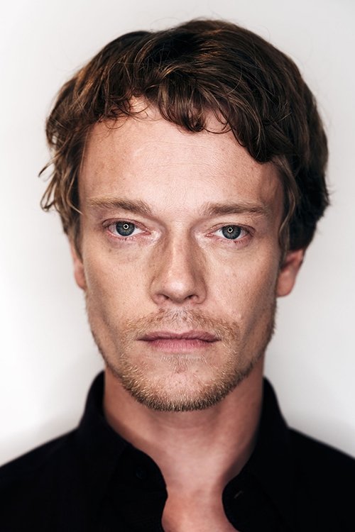 Kép: Alfie Allen színész profilképe