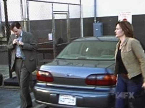 The Shield S03E08 — Cracking Ice episode still