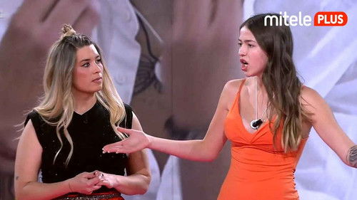 Escena del episodio 4 de la temporada 1 de Los vecinos de la casa de al lado