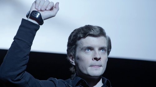 Escena del episodio 13 de la temporada 3 de la serie Continuum