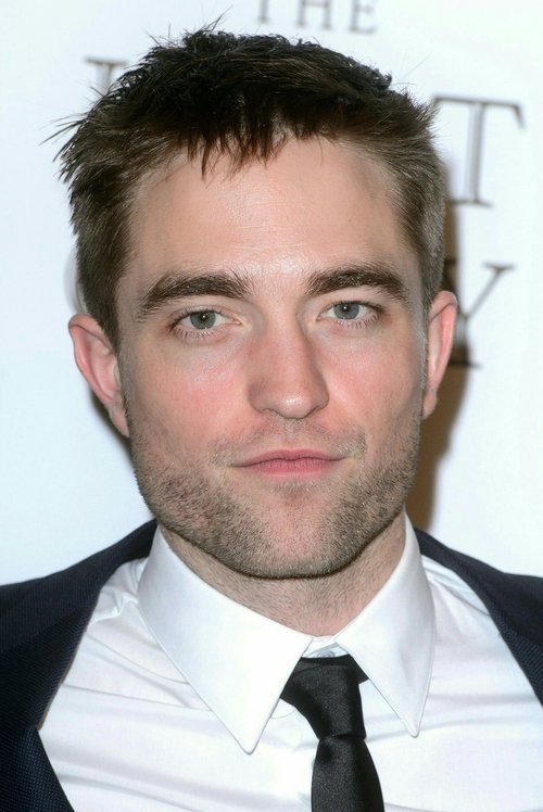 Robert Pattinson isEdward Cullen