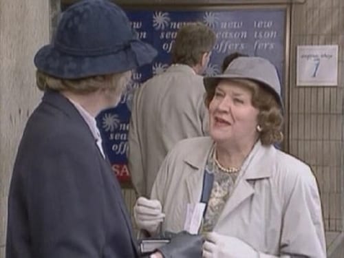 Poster della serie Keeping Up Appearances