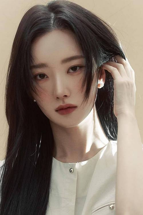 Kang Min-ji