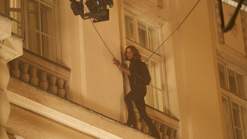 Canary Black Screenshot