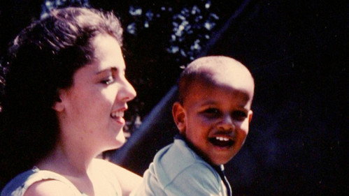 Кадр из Obama Mama