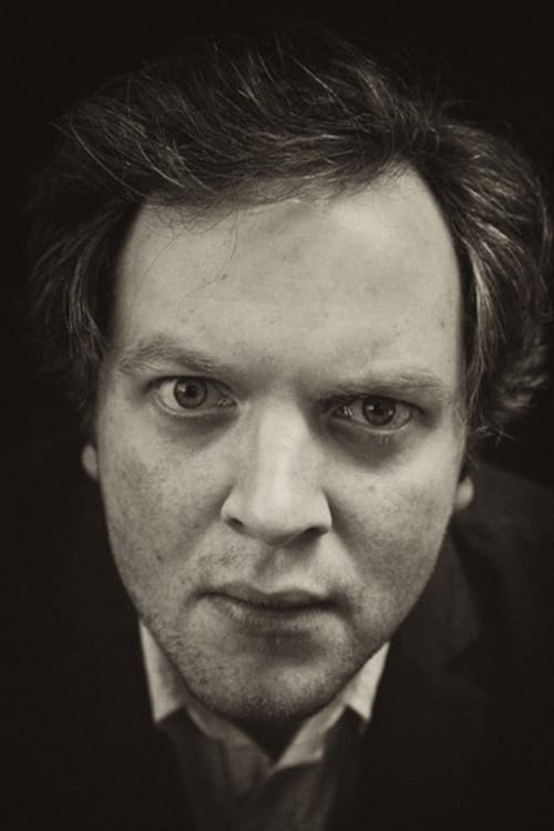 Kép: Miles Jupp színész profilképe
