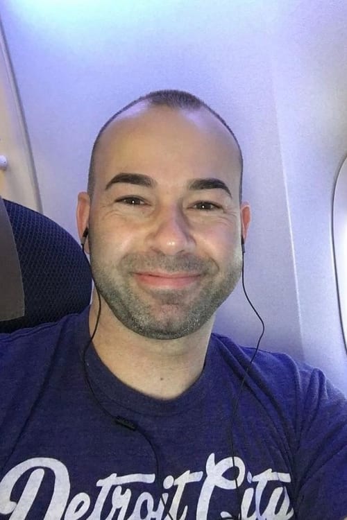 Kép: James Murray színész profilképe