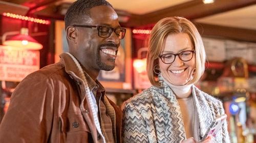Escena del episodio 10 de la temporada 6 de la serie This Is Us
