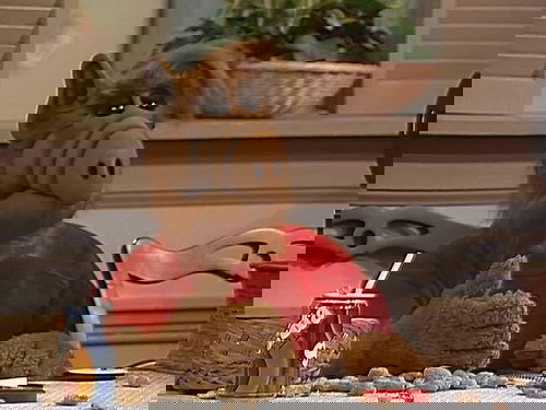 Escena del episodio 10 de la temporada 3 de la serie ALF