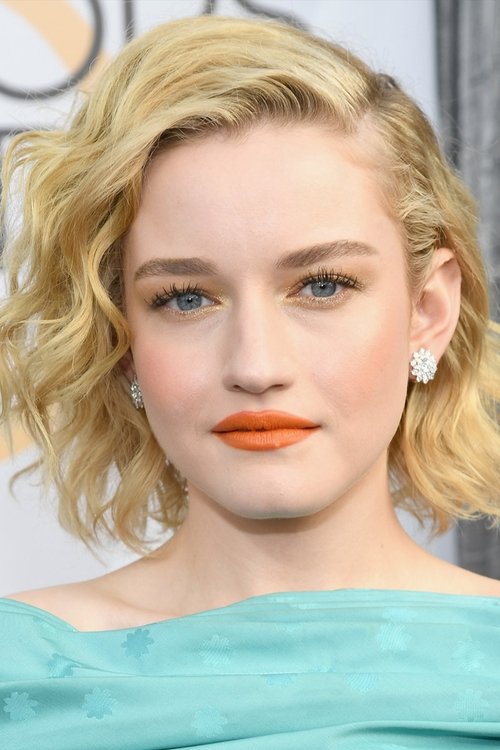 Kép: Julia Garner színész profilképe