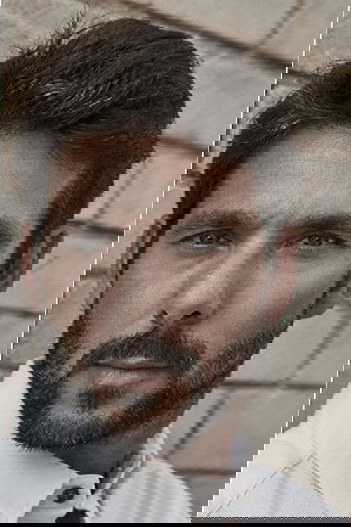 121445