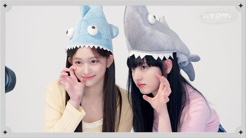 Self-Photo Studio Challenge (with LIZ x LEESEO) still