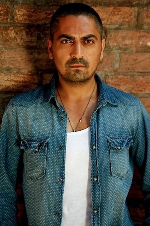 Kép: Bülent Polat színész profilképe