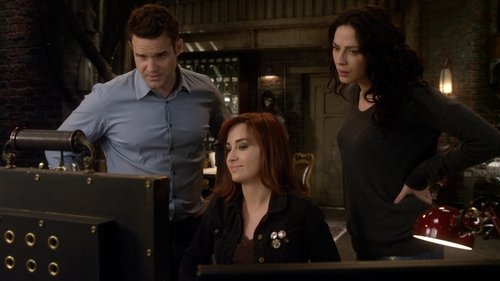 Escena del episodio 20 de la temporada 4 de la serie Almacén 13