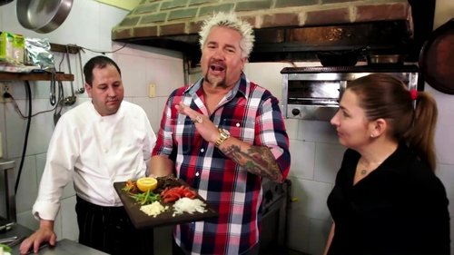 Escena del episodio 12 de la temporada 24 de la serie Diners, Drive-Ins and Dives