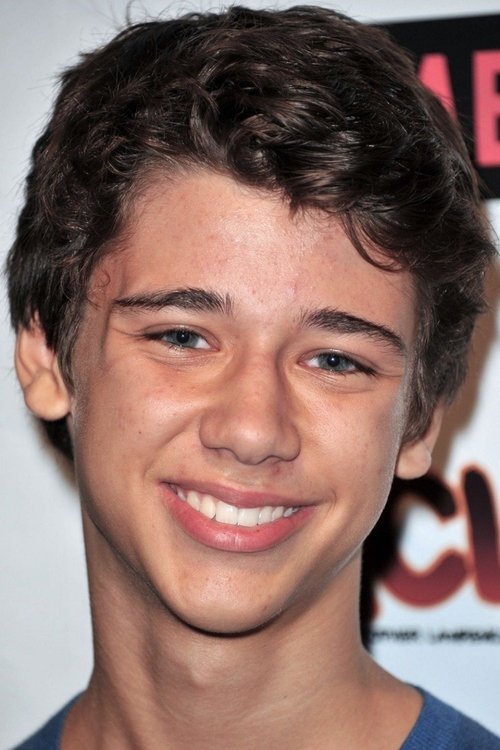 Kép: Uriah Shelton színész profilképe