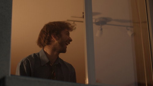 Minuit derrière l'église