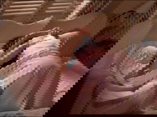 Escena del episodio 10 de la temporada 5 de la serie Melrose Place