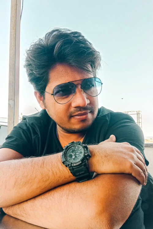 Sumukh Kiran Toro - صورة 1