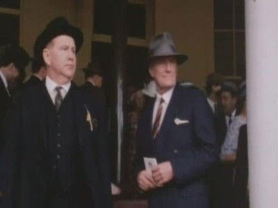 Escena del episodio 5 de la temporada 1 de Bodyline