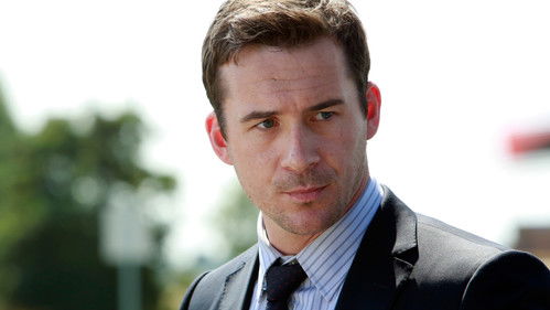 Imatge etiquetada de Barry Sloane